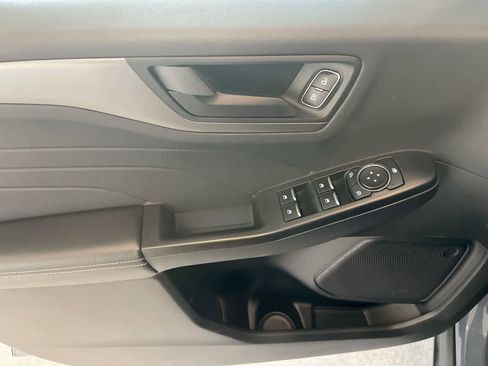 Used 2025 Ford Escape Active image 13