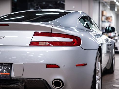 Used 2007 Aston Martin V8 Vantage Coupe RWD image 33