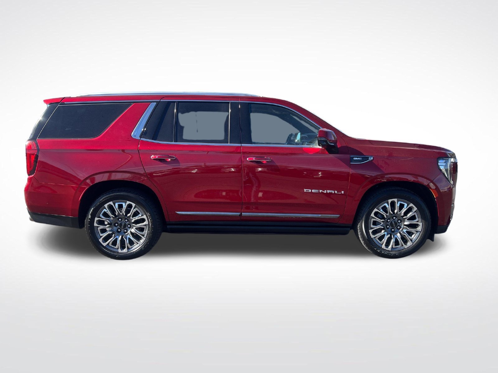 Used 2023 GMC Yukon Denali Ultimate AWD/4WD image 2