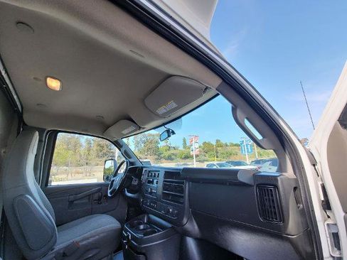 Used 2022 Chevrolet Express 3500 w/ Power Convenience Package image 23