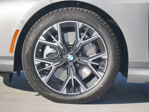 Used 2026 BMW 228i w/ Technology Package FWD image 5