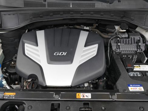 Used 2013 Hyundai Santa Fe GLS FWD image 29