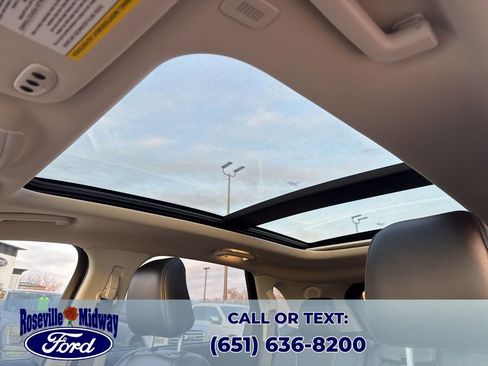 Used 2020 Ford Edge Titanium w/ Class II Trailer Tow Package image 28