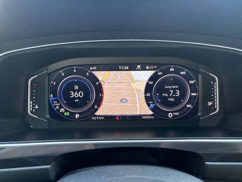 Used 2021 Volkswagen Tiguan SEL Premium R-Line image 21