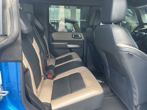 Used 2023 Ford Bronco Wildtrak image 25