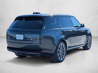New 2025 Land Rover Range Rover Long Wheelbase SE AWD/4WD video 2