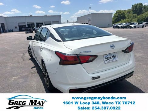 Used 2020 Nissan Altima 2.5 SR FWD image 6