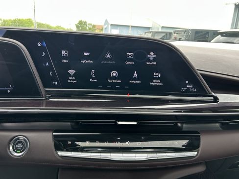 Used 2023 Cadillac Escalade Sport Platinum w/ LPO, ONYX Package AWD/4WD image 10