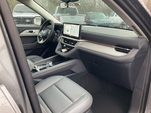 New 2026 Ford Explorer Active w/ Active Comfort Package RWD image 11