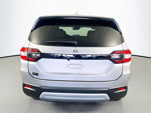 Used 2025 Honda Pilot EX-L image 7