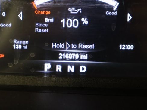 Used 2015 RAM 1500 Outdoorsman image 38