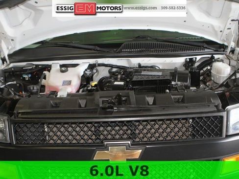 Used 2018 Chevrolet Express 3500 w/ Power Convenience Package image 4