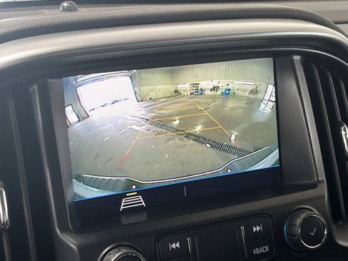 Used 2022 Chevrolet Colorado LT w/ Fleet Safety Package RWD image 24