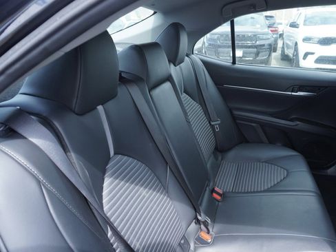 Used 2023 Toyota Camry SE image 21