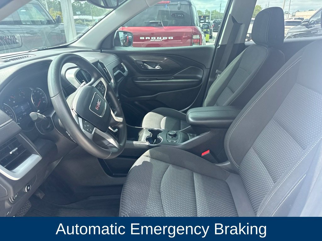 Used 2024 GMC Terrain SLE w/ Driver Convenience Package FWD image 12