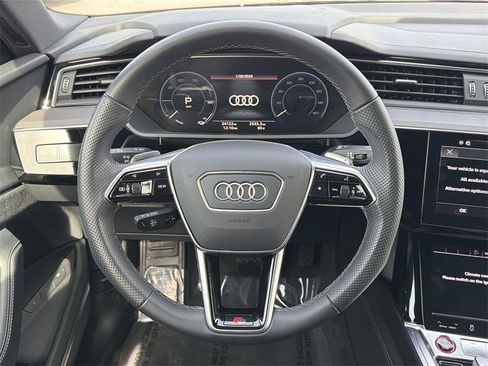 Used 2022 Audi e-tron S Prestige w/ Prestige Package image 8