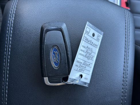 Used 2022 Ford Edge SEL image 32