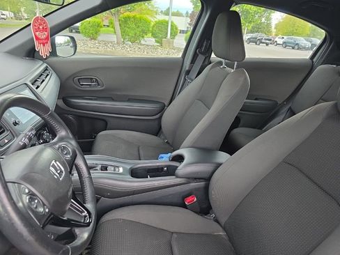 Used 2019 Honda HR-V Sport image 22
