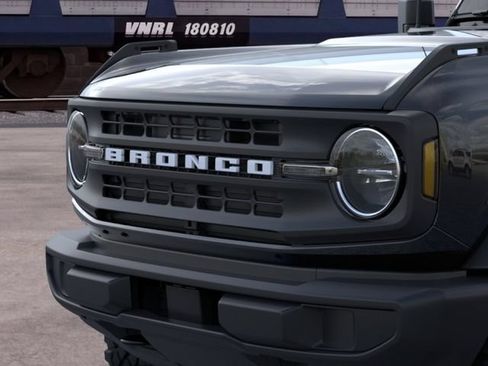 New 2026 Ford Bronco 2-Door AWD/4WD image 19