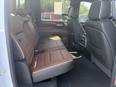 Used 2026 GMC Sierra 2500 Denali Ultimate AWD/4WD image 18