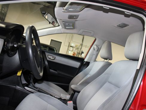Used 2015 Toyota Corolla LE FWD image 22
