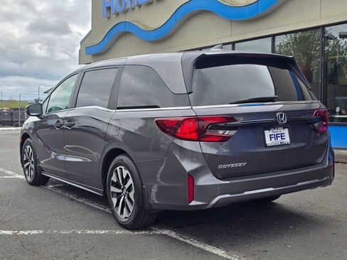 New 2026 Honda Odyssey EX-L image 3