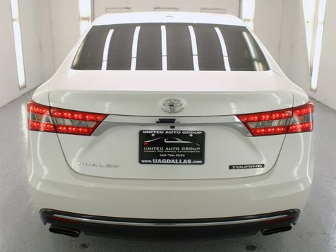 Used 2016 Toyota Avalon Touring image 8