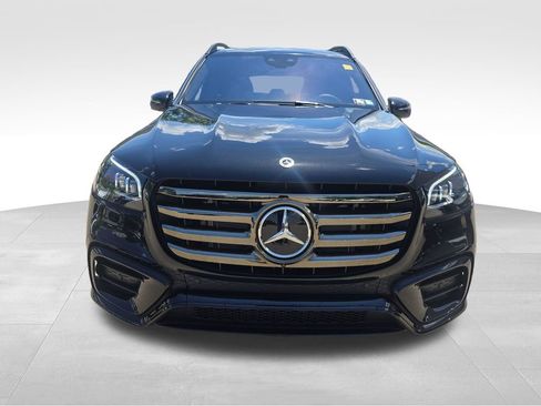 New 2026 Mercedes-Benz GLS 580 4MATIC image 8