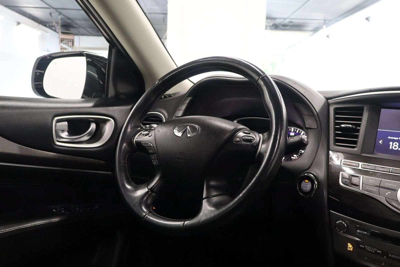 Used 2019 INFINITI QX60 Pure AWD/4WD image 32