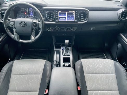 Used 2020 Toyota Tacoma TRD Off-Road image 16
