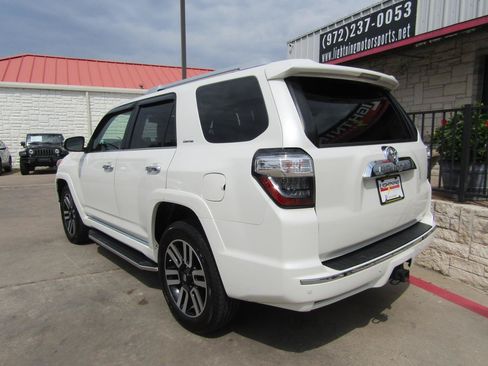Used 2017 Toyota 4Runner Limited RWD image 3