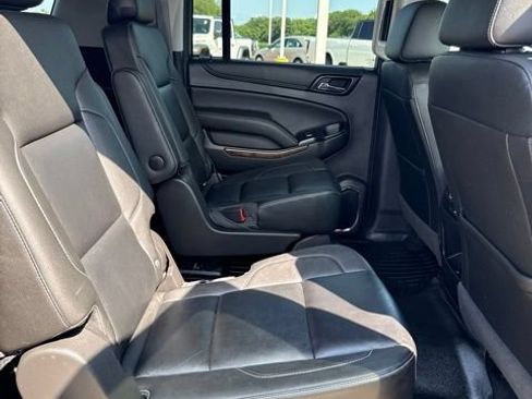 Used 2016 Chevrolet Suburban LT w/ Luxury Package AWD/4WD image 14