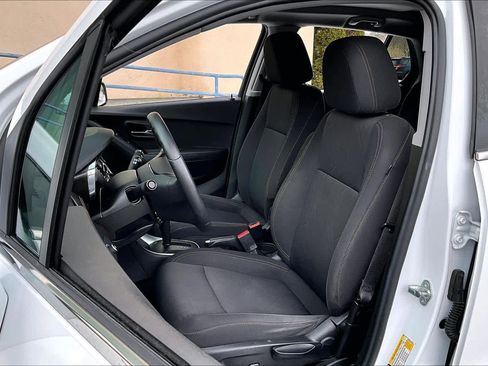 Used 2019 Chevrolet Trax LT image 8