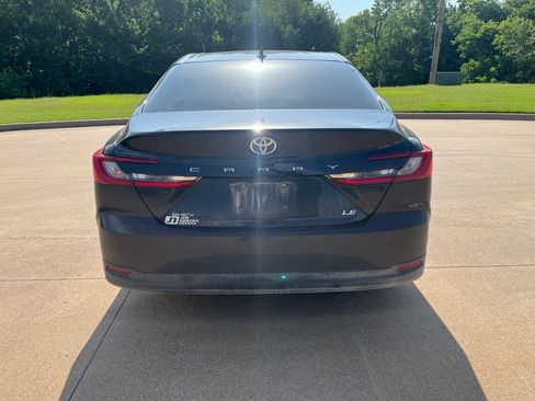Used 2025 Toyota Camry LE w/ Convenience Package FWD image 4