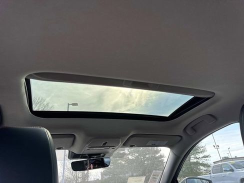 New 2026 Nissan Sentra SR w/ SR Premium Package FWD image 20