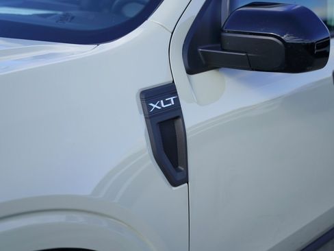 Used 2025 Ford Maverick XLT w/ XLT Luxury Package image 2