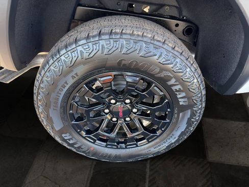 New 2026 GMC Canyon Elevation w/ Convenience Package AWD/4WD image 11