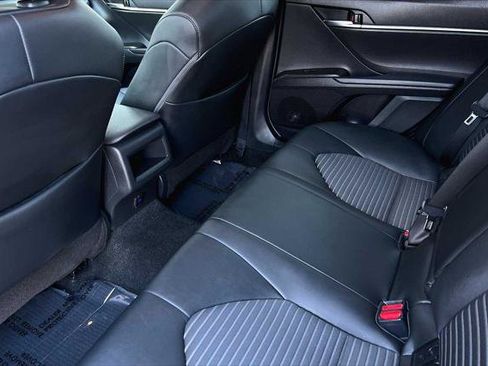 Certified 2022 Toyota Camry SE w/ Convenience Package FWD image 11