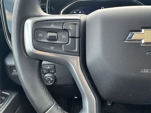 Used 2024 Chevrolet Silverado 2500 LT image 12