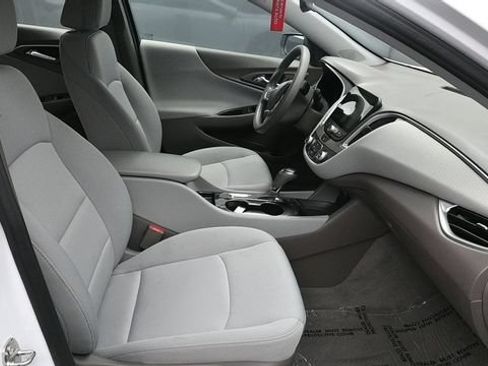 Used 2019 Chevrolet Malibu LS FWD image 11