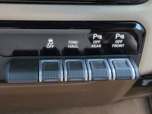 Used 2021 RAM 1500 Laramie RWD image 20