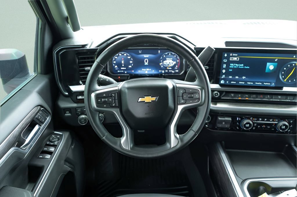 Used 2026 Chevrolet Silverado 3500 LTZ w/ LTZ Plus Package AWD/4WD image 20