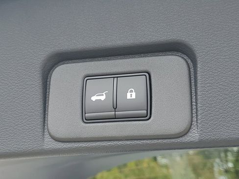 New 2026 Nissan Rogue SV w/ SV Premium Package image 8