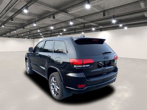 Used 2022 Jeep Grand Cherokee Laredo X AWD/4WD image 5