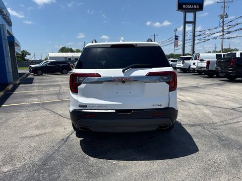 Used 2023 GMC Acadia AT4 w/ Technology Package AWD/4WD image 5
