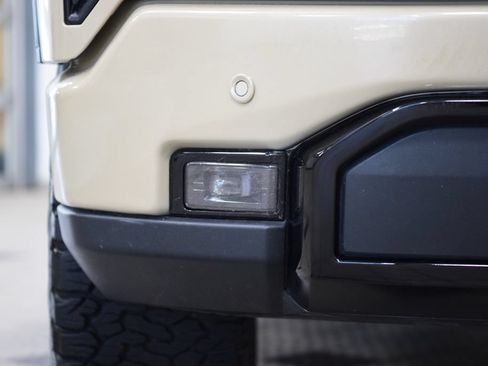 Used 2023 GMC Sierra 1500 AT4 w/ AT4 Premium Package AWD/4WD image 13