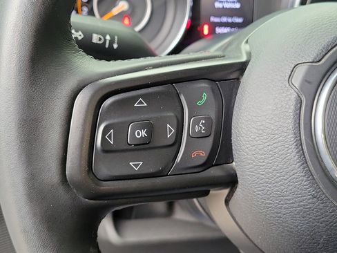Used 2022 Jeep Wrangler Sport AWD/4WD image 19