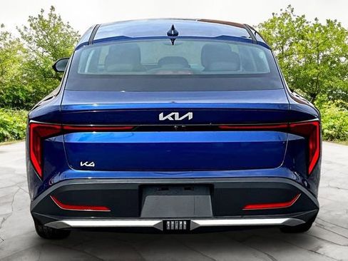 Used 2025 Kia K4 LXS image 4