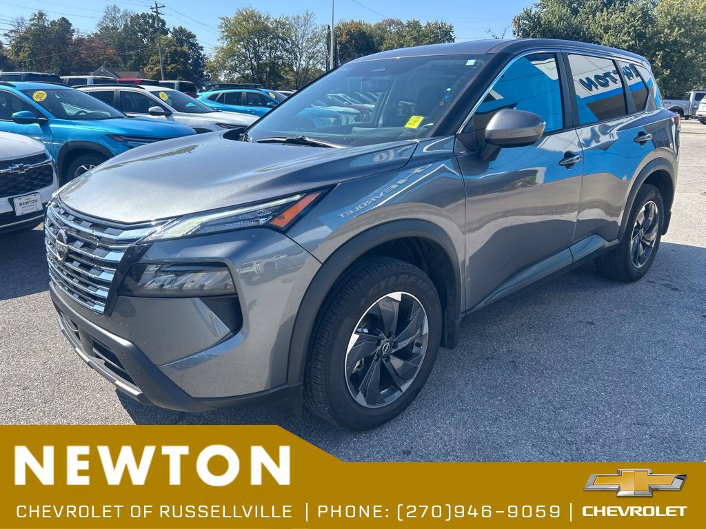 Used 2025 Nissan Rogue SV FWD image 3