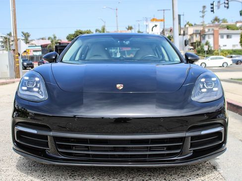 Used 2018 Porsche Panamera 4 AWD/4WD image 9